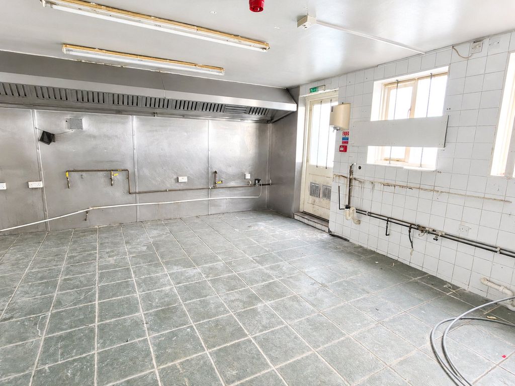 Property photo 3 of 15 Picture No. 21