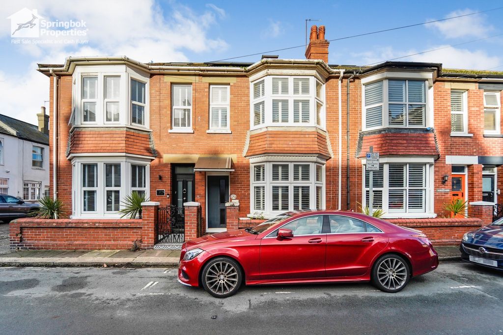 Property photo 1 of 15 Front View