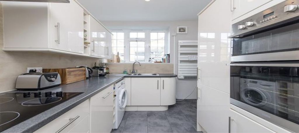 Property photo 3 of 6 Picture No. 19