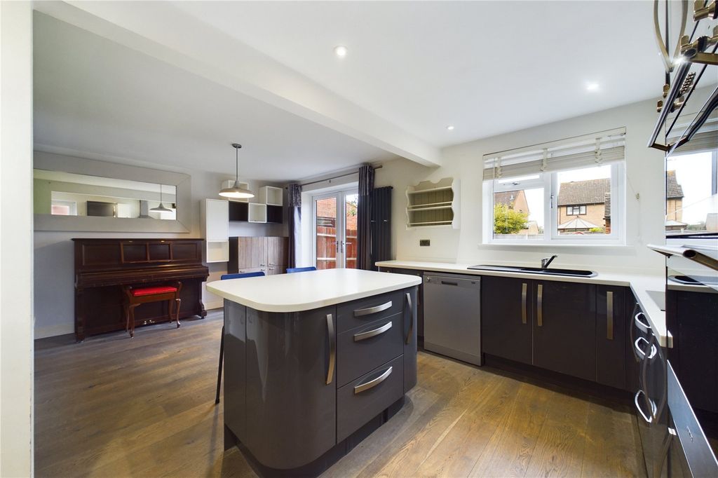 Property photo 3 of 15 Kitchen/Dining Room