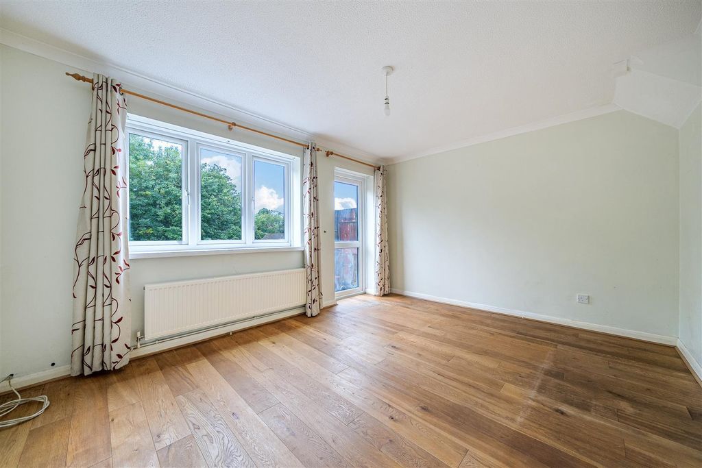 Property photo 2 of 16 Sherwill Reception Room..Jpg