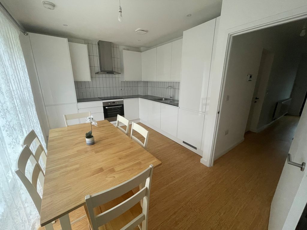 Property photo 2 of 14 Balcony