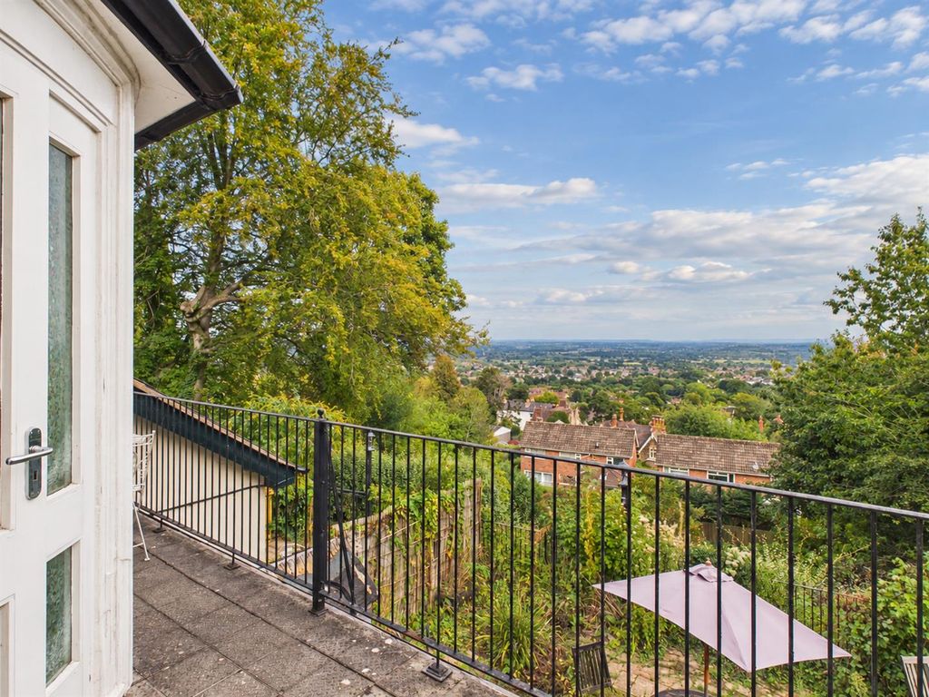 Property photo 3 of 23 Editingviewphotoorielhouse.Png