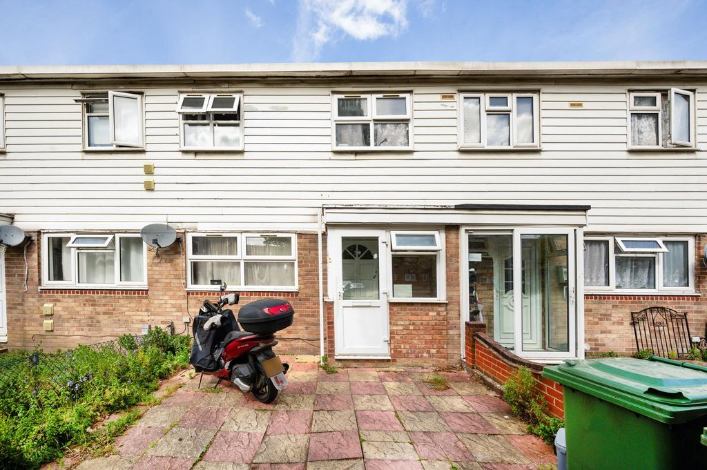 Property photo 1 of 9