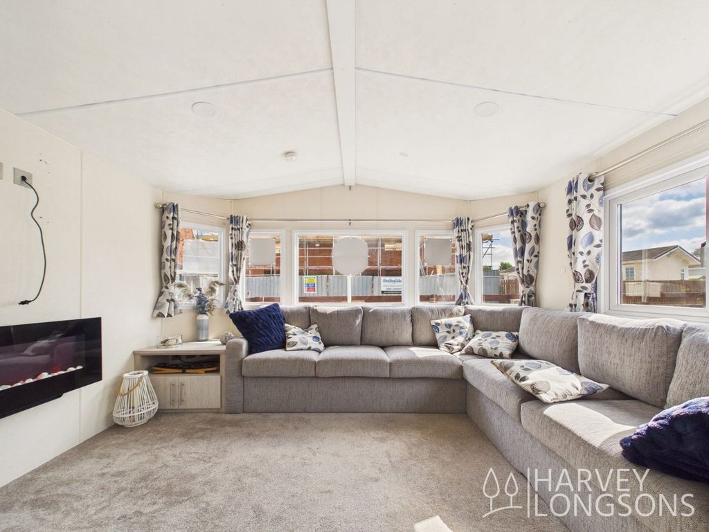 Property photo 1 of 17 Delta Wadhurst Lounge Alberta Holiday Park