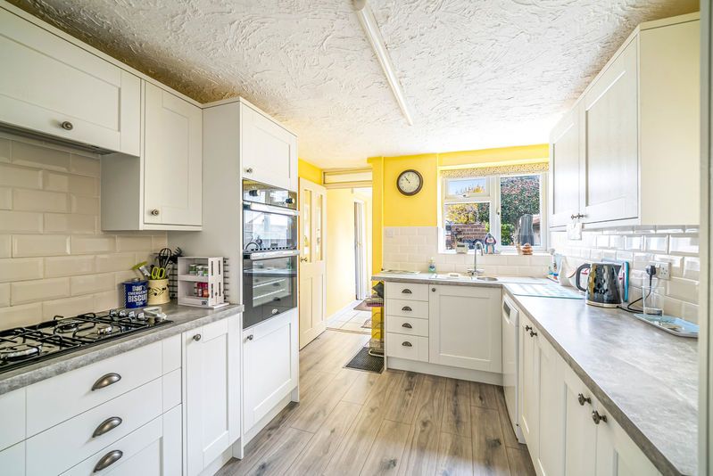 Property photo 3 of 44 Photo 26