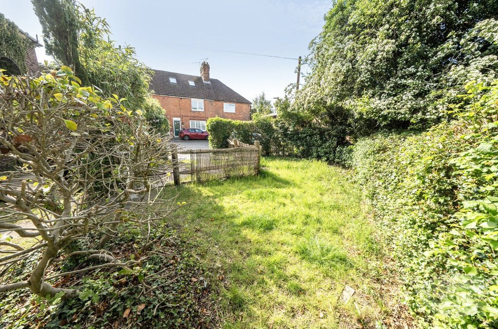 Additional image 10 of 3 bed semi-detached house for salePenns Road, Petersfield, Hampshire GU32