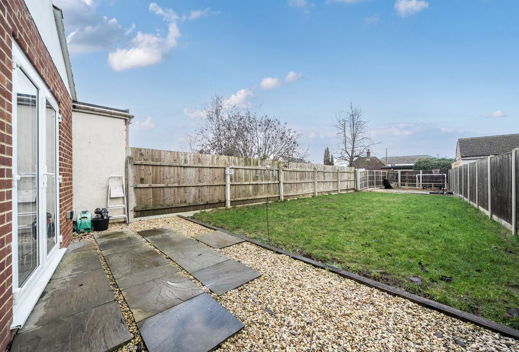 Property photo 2 of 17 1402081-10-696F66...