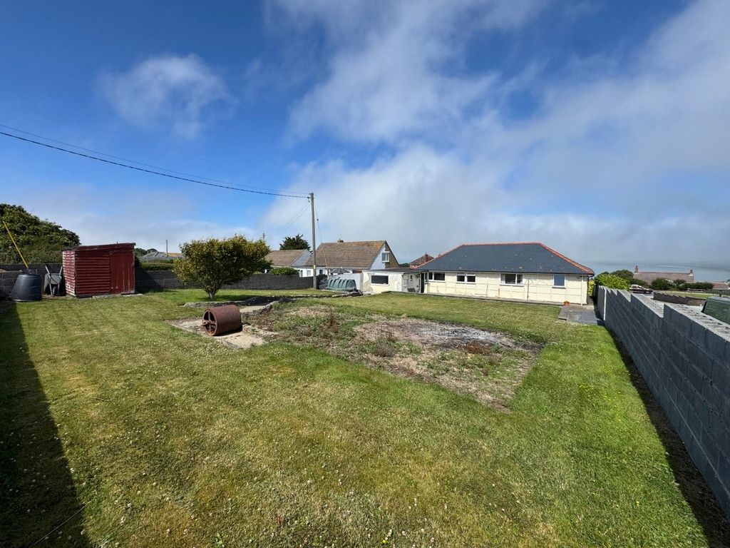 Property photo 3 of 36