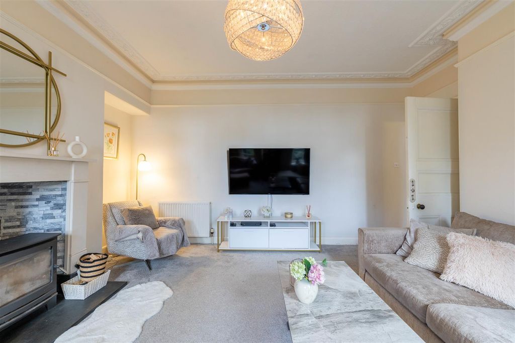 Property photo 3 of 35 S003.Jpg