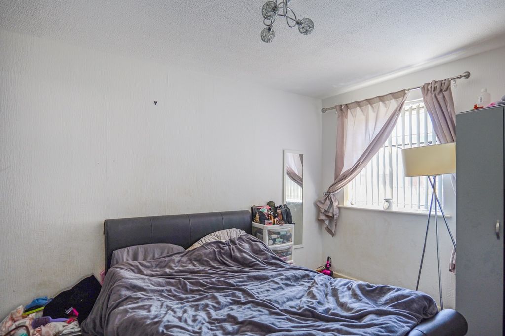 Additional image 7 of 2 bed flat for saleLon Ceiriog, Prestatyn LL19