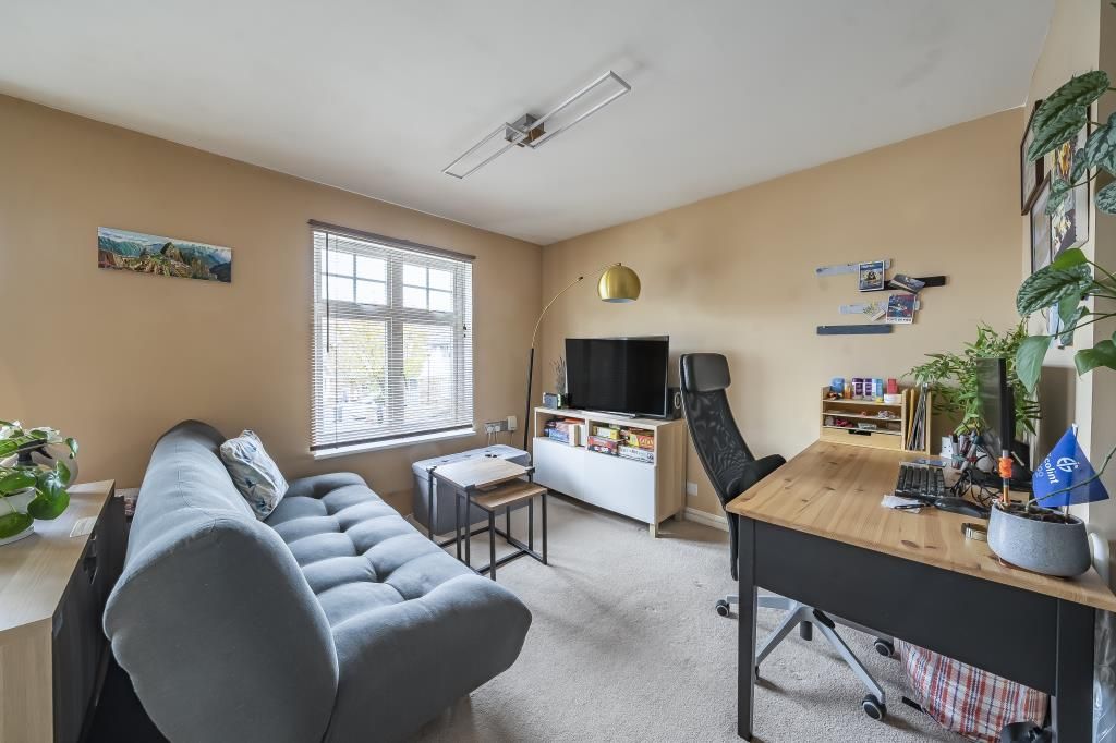 Property photo 3 of 16 Living Room