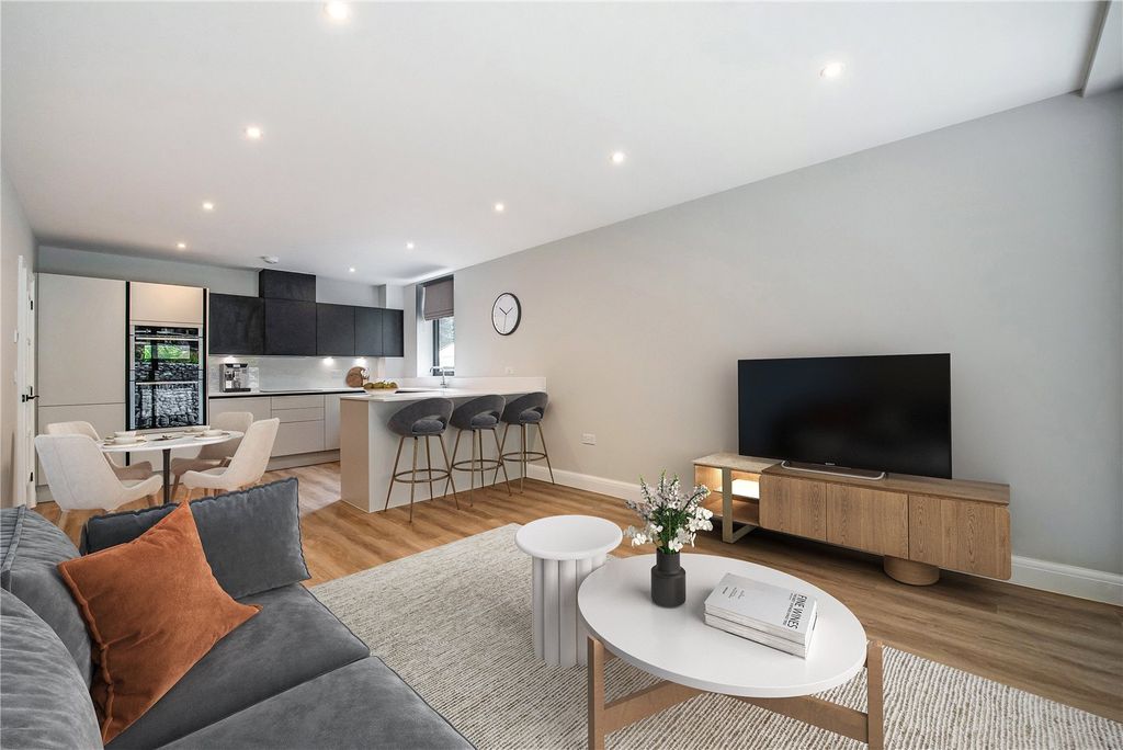 Property photo 3 of 12 Open Plan Living