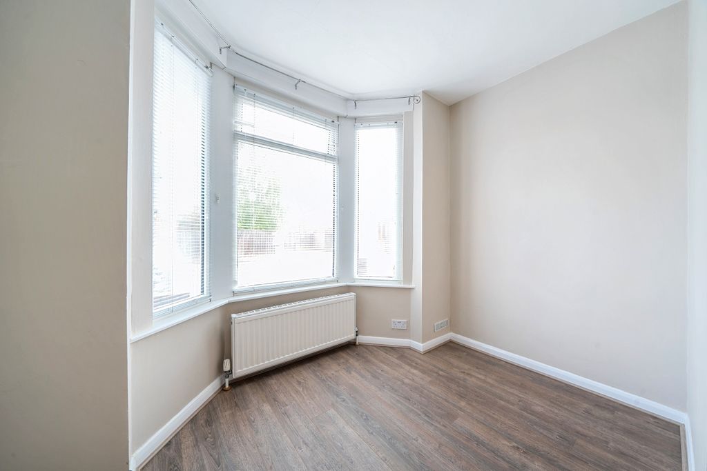Property photo 3 of 10 1192710 (6)