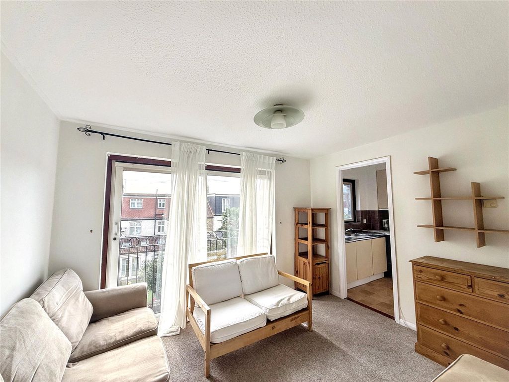 Property photo 3 of 10 Picture No. 10