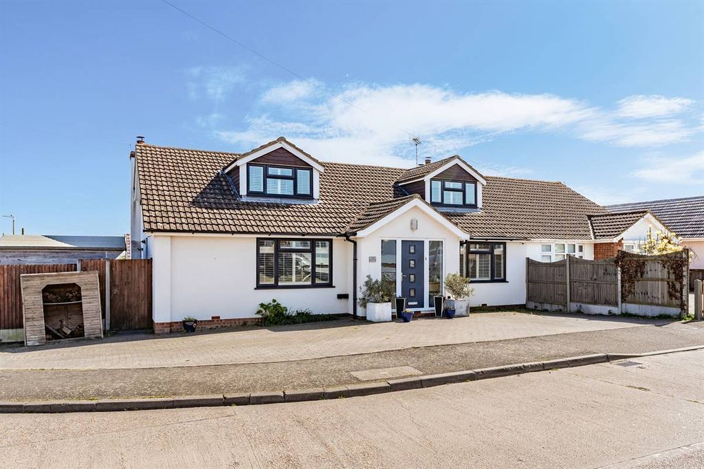 Property photo 1 of 35