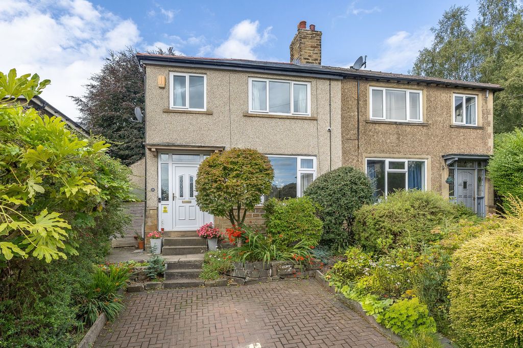 Property photo 1 of 33
