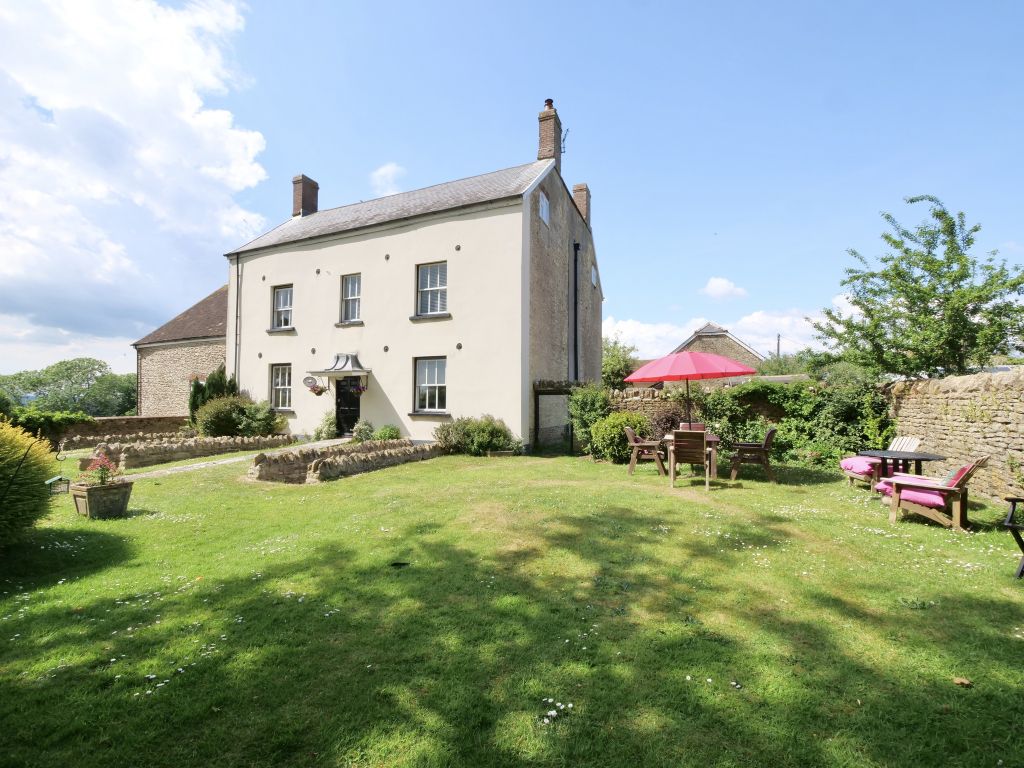 Property photo 1 of 9