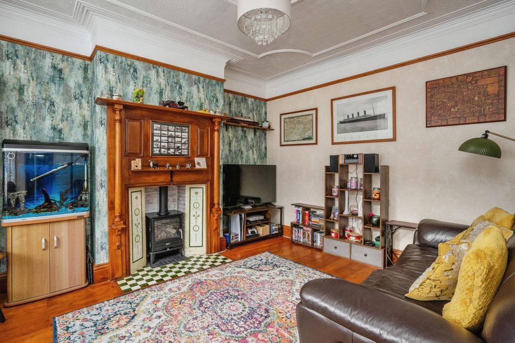 Property photo 2 of 19 Pbox-Img.Jpg