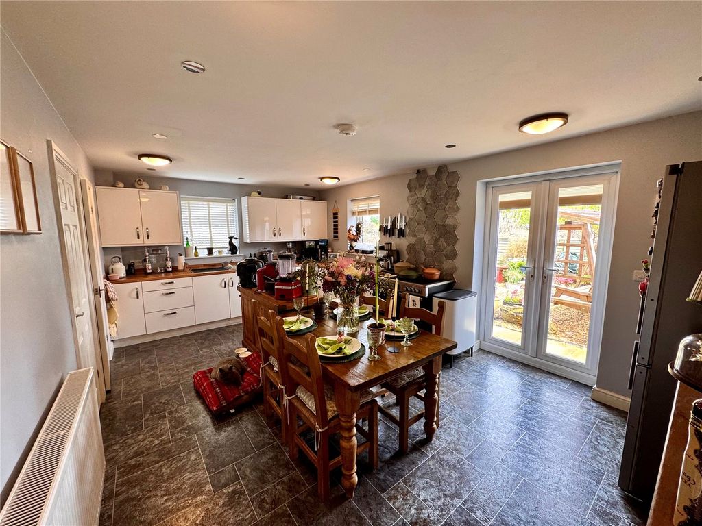 Property photo 3 of 24 Picture No. 22