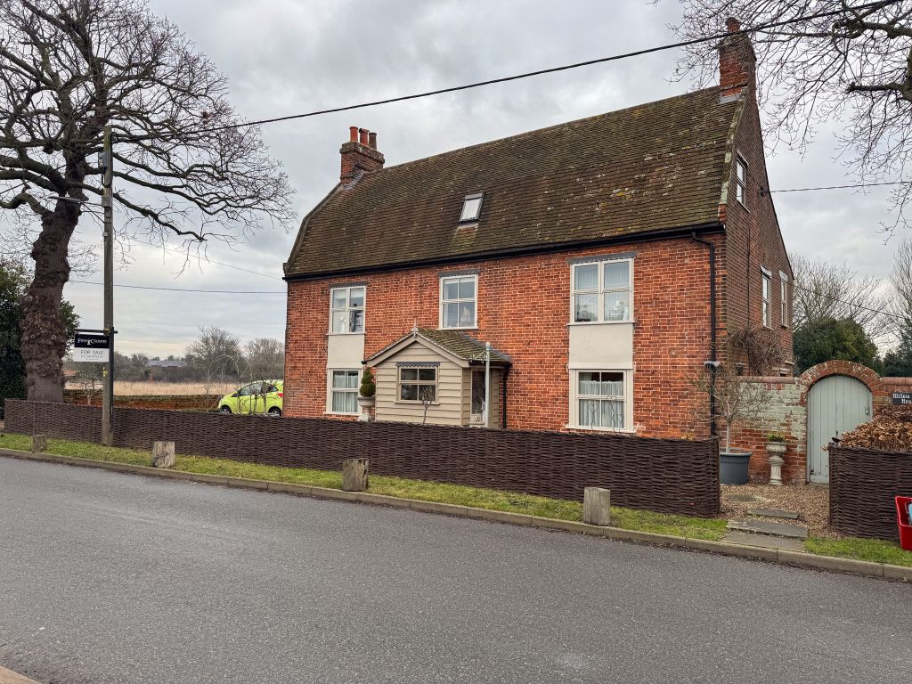 Property photo 1 of 54 Willow Farm Front2