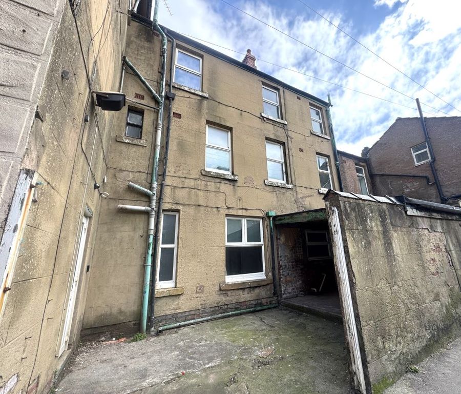 Property photo 2 of 12