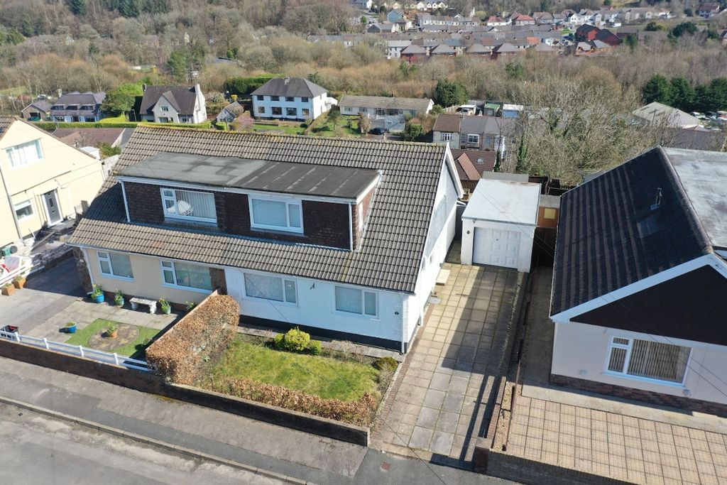 Property photo 1 of 30