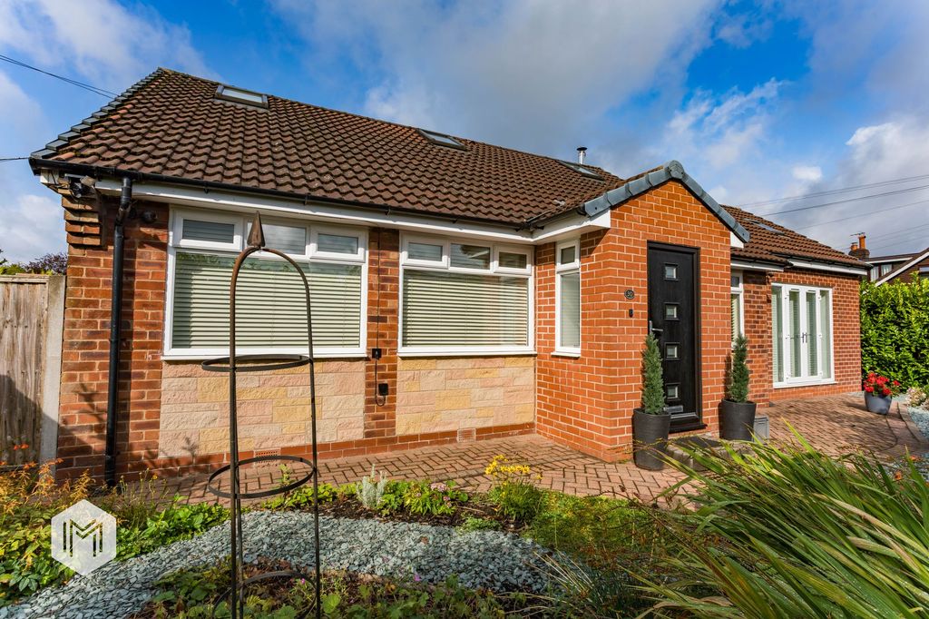 Property photo 2 of 34
