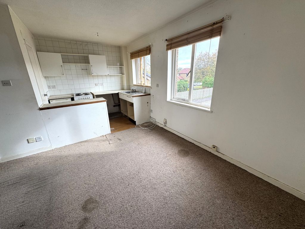 Property photo 3 of 9 3