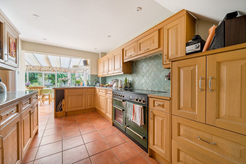 Property photo 3 of 19 1294437-15-68431c...