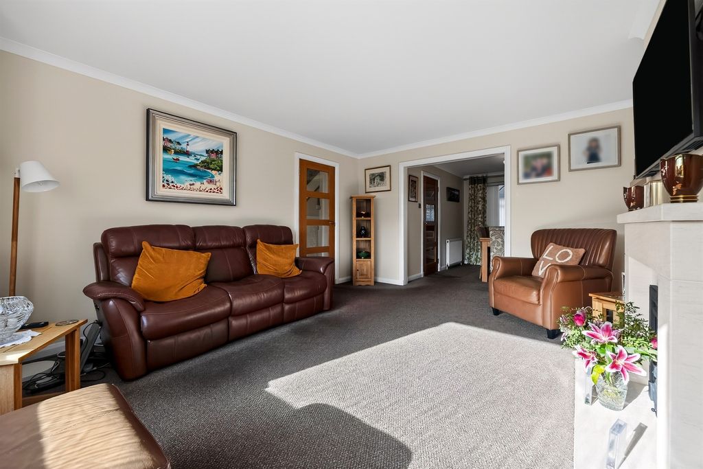 Property photo 3 of 22