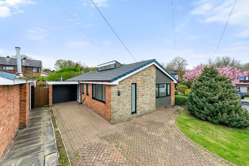 Property photo 1 of 35
