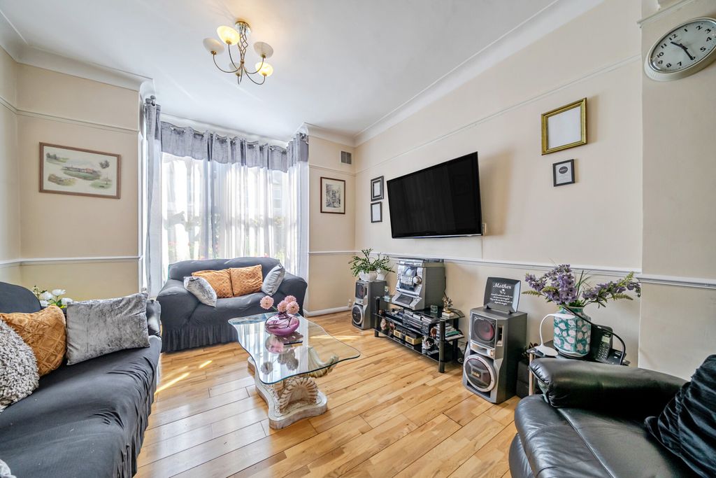 Property photo 3 of 20 1513557-13-6A96Aa...