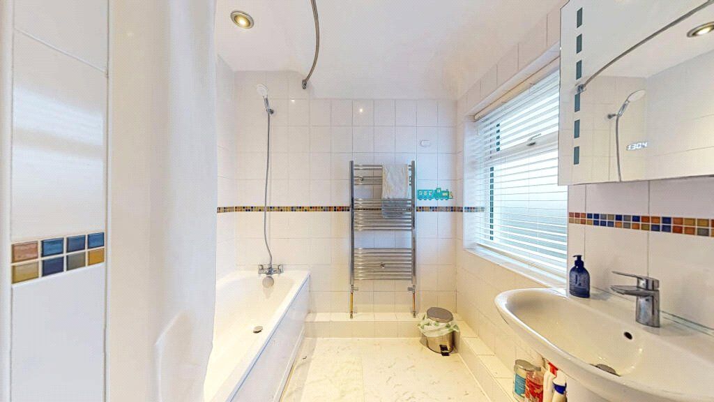 Property photo 3 of 10 Picture No. 02