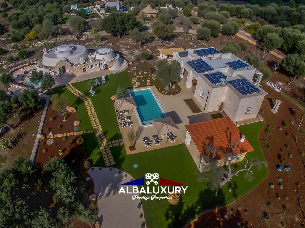 Property photo 1 of 35