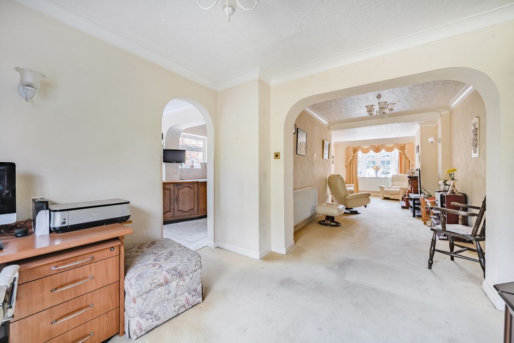 Property photo 2 of 20 1324615-2-6874E06...