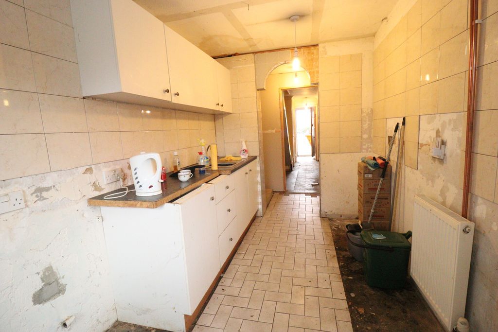 Property photo 3 of 17 Picture No. 25