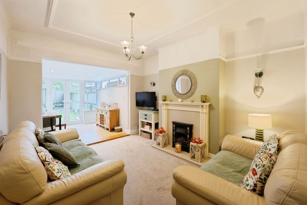 Property photo 3 of 16