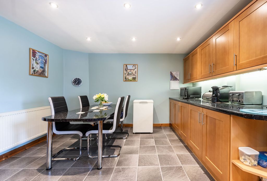 Additional image 8 of 3 bed flat for saleHopetoun Road, South Queensferry EH30