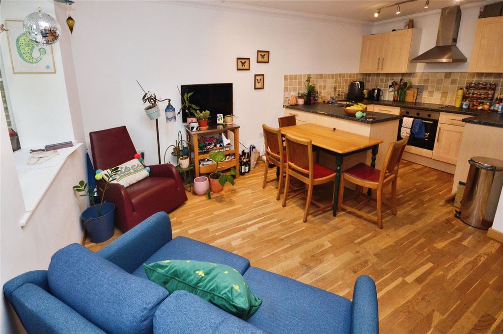 Property photo 2 of 8 Picture No. 02