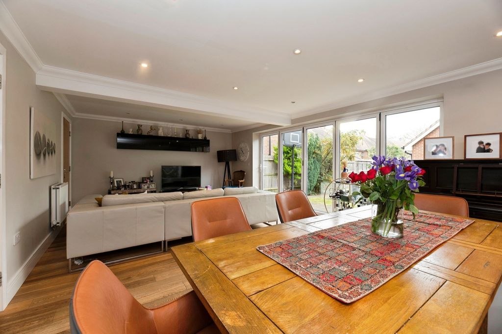 Property photo 2 of 15 Pbox-Img.Jpg