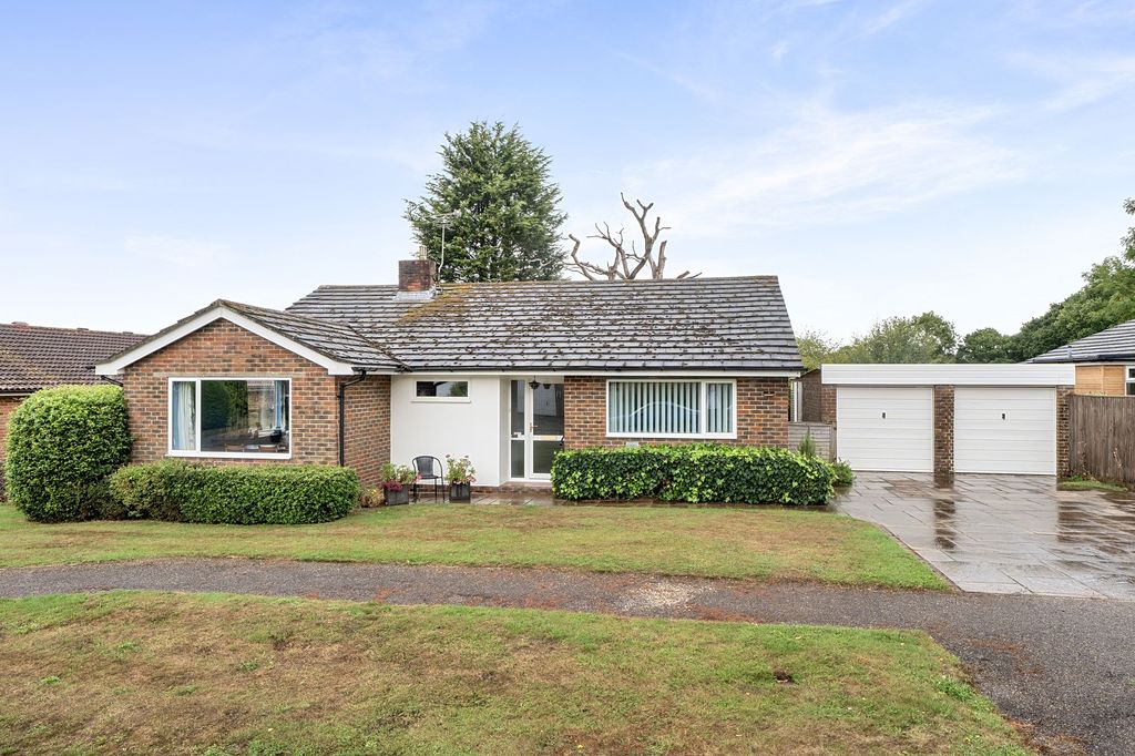 Property photo 1 of 27