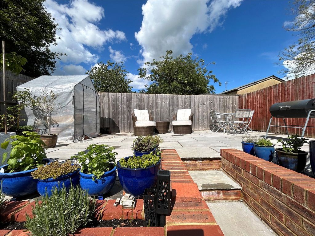 Property photo 3 of 14 Picture No. 13