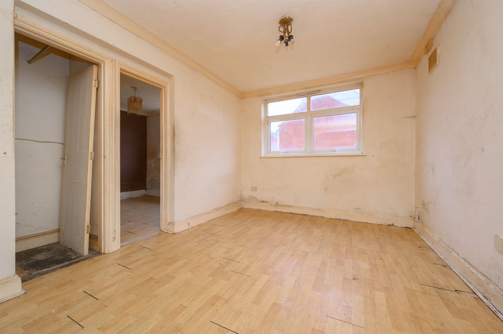 Property photo 3 of 6