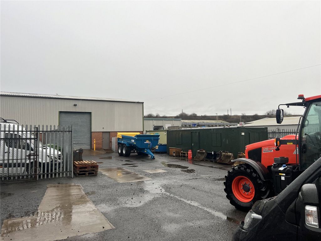 Property photo 2 of 8 Picture No. 03