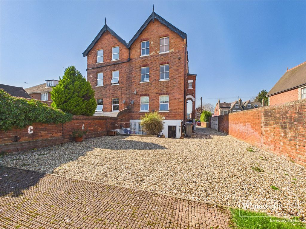 Property photo 2 of 10 Picture No. 03