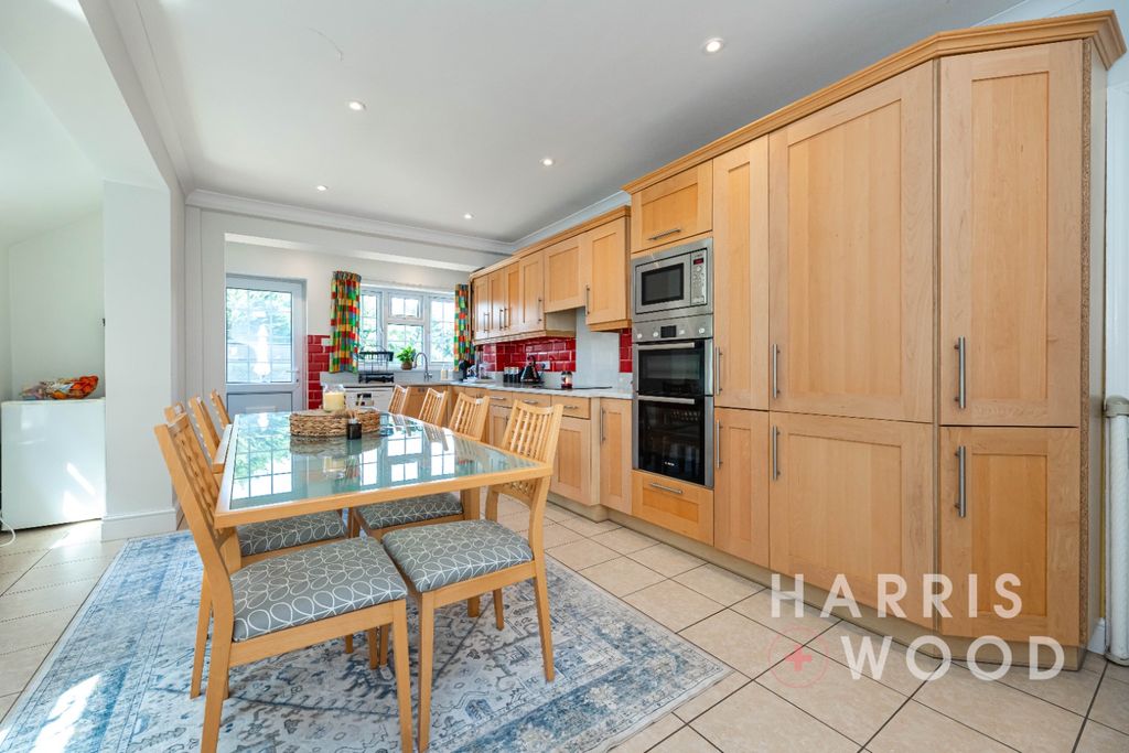 Property photo 2 of 52 4442692