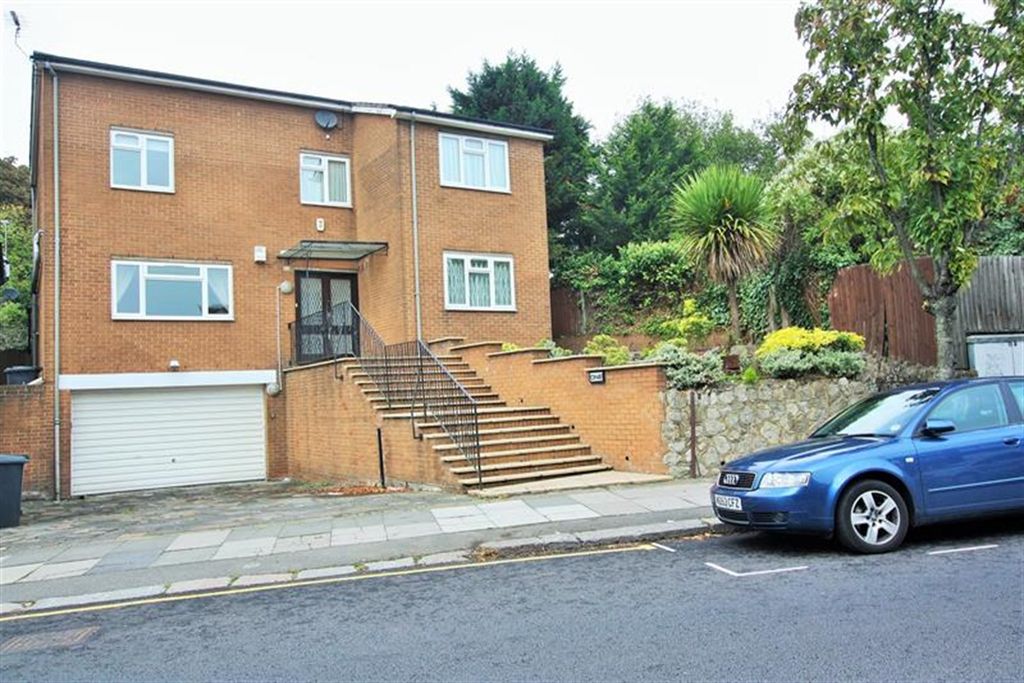 Property photo 1 of 12 (Main)