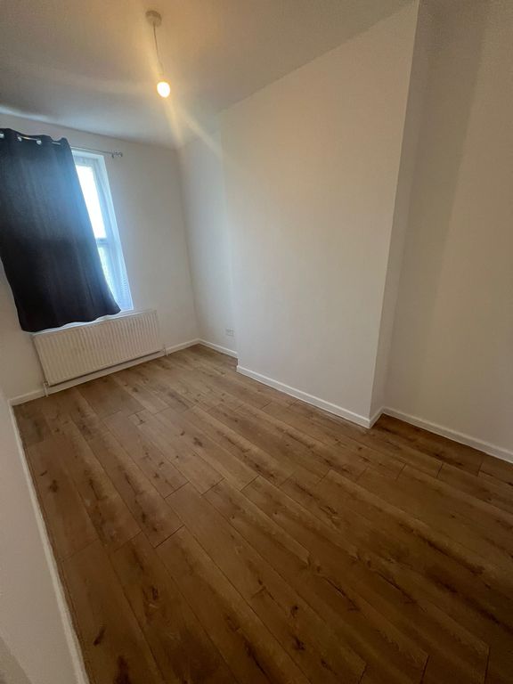 Property photo 3 of 4