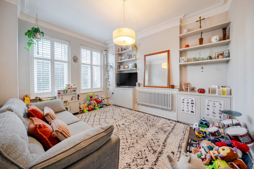 Property photo 1 of 10 Picture No. 06